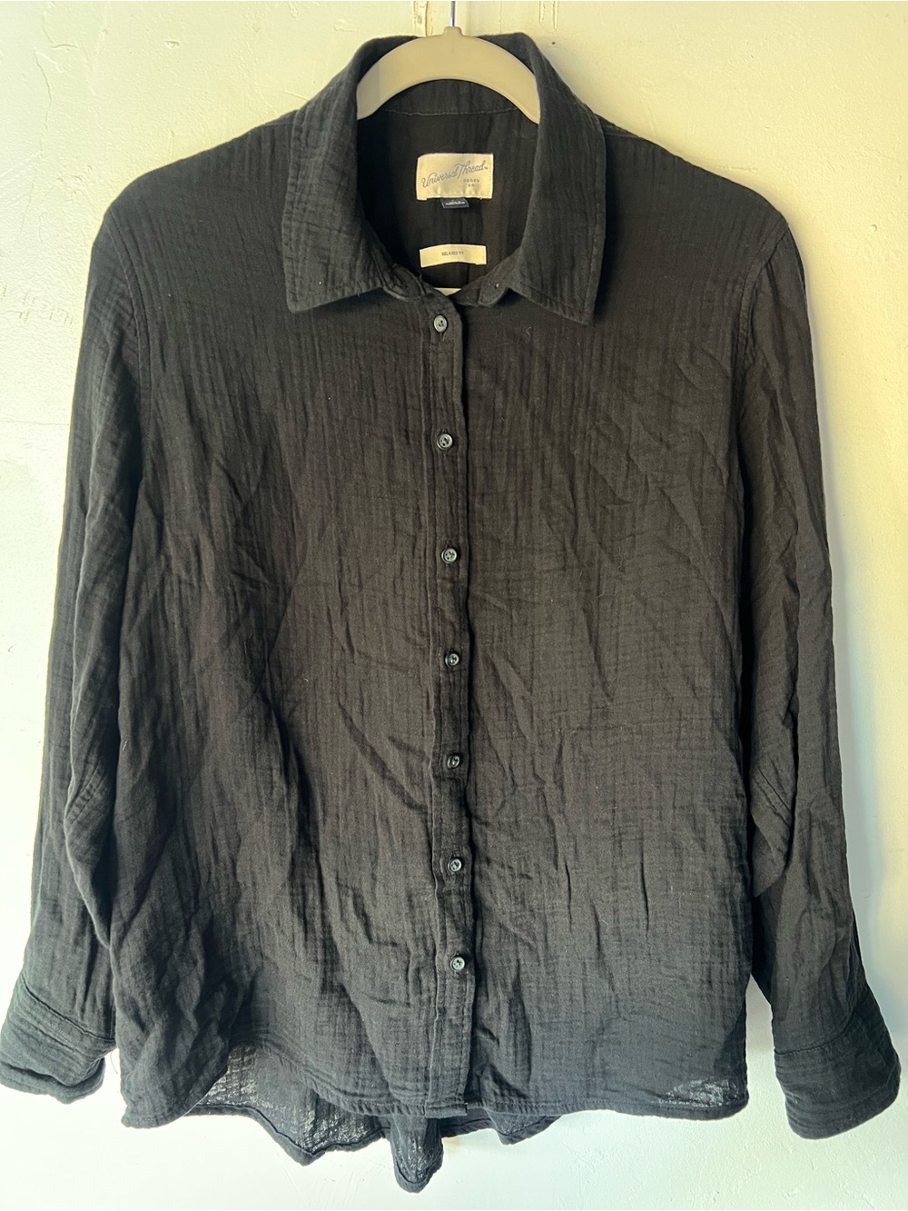 Universal Thread Black Lightweight Button-Down Shirt